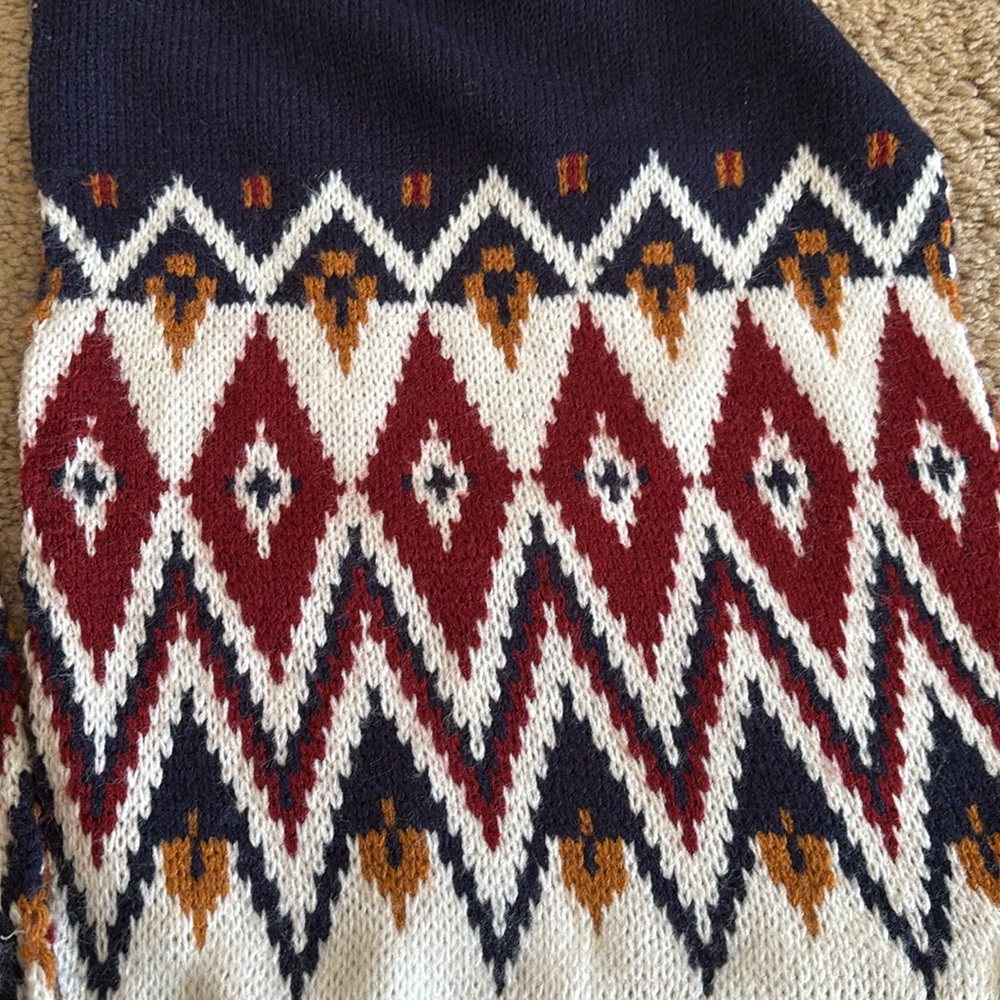 Scarf - Picture 2 of 3